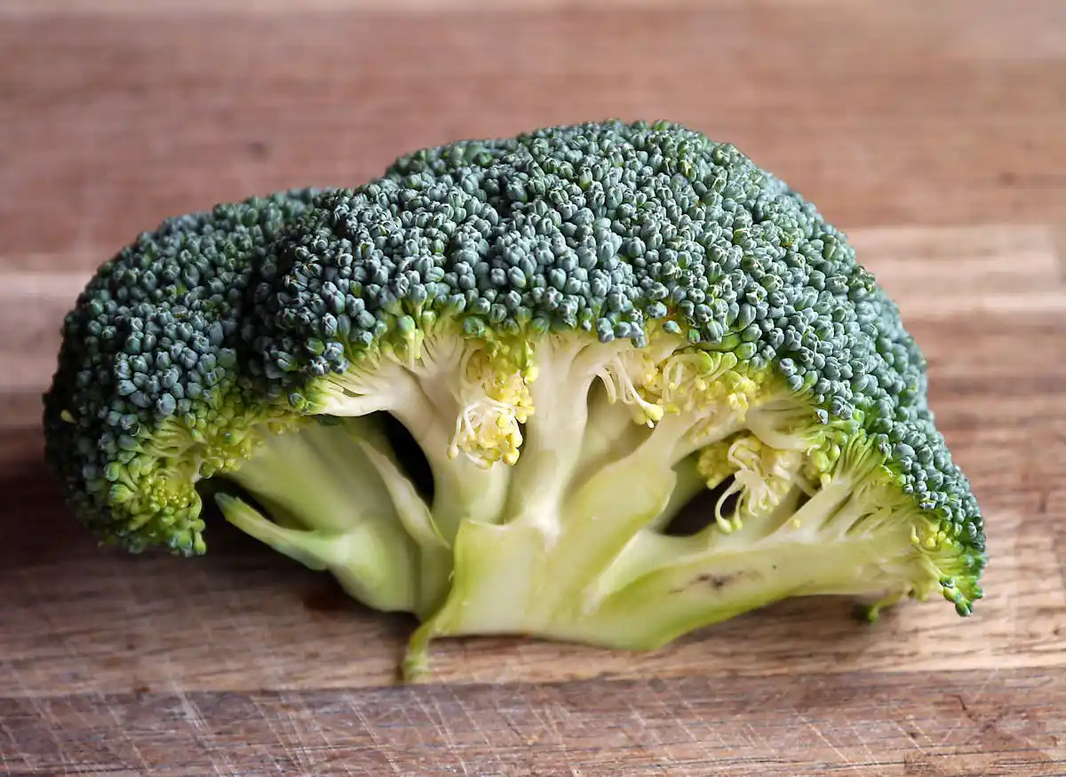 Tender Broccoli Crowns